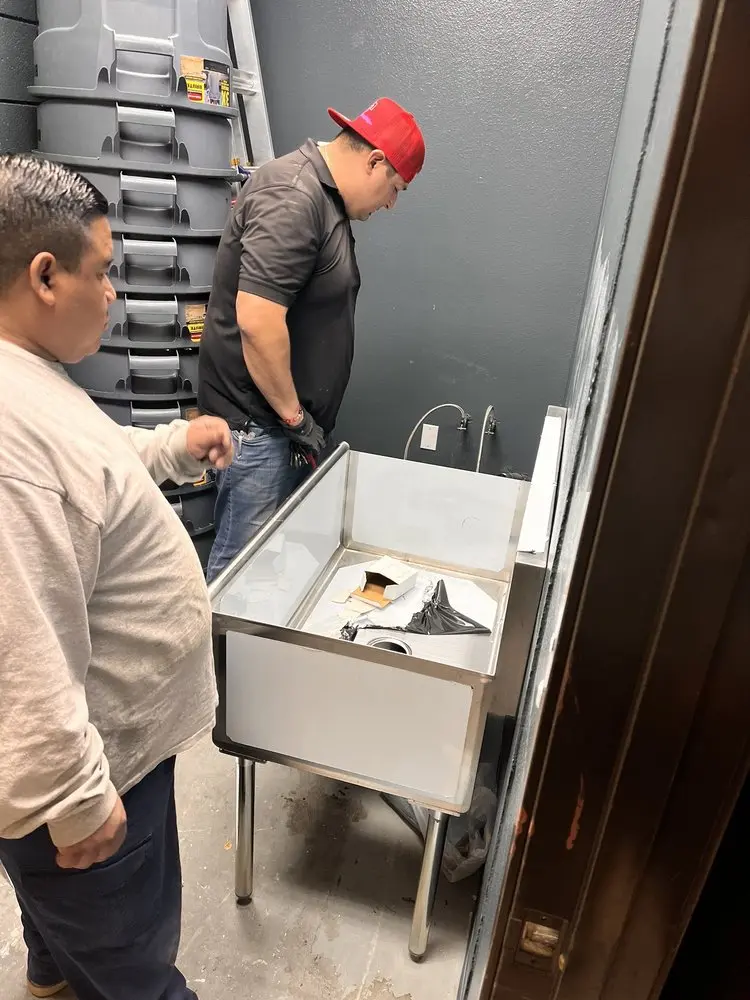 Commercial plumbing and sink installation in Florida Center